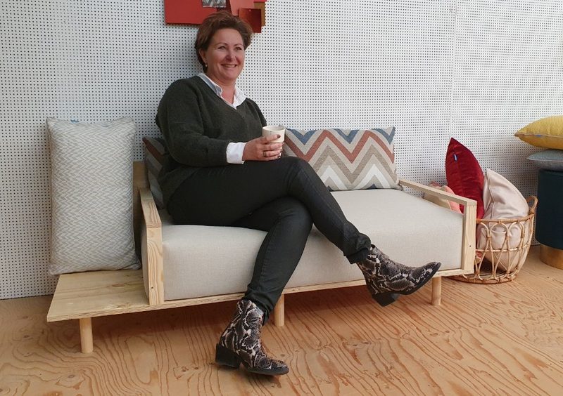 Ons Monique maakt haar eigen bank