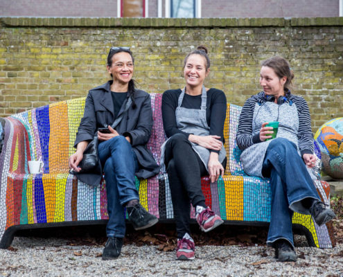 Social Sofa: een betrokken binnenbank voor buiten